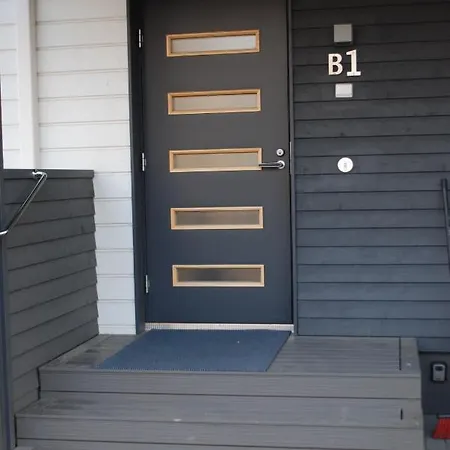 Nordic Style Home, 80m2, 2 Bedroom, Wi-fi, Sauna, Free Parking 罗瓦涅米