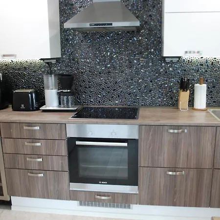 Daire Nordic Style Home, 80m2, 2 Bedroom, Wi-fi, Sauna, Free Parking *