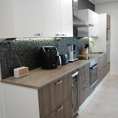 Nordic Style Home, 80m2, 2 Bedroom, Wi-fi, Sauna, Free Parking