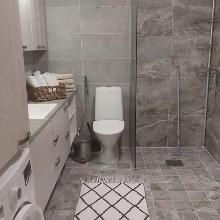 Nordic Style Home, 80m2, 2 Bedroom, Wi-fi, Sauna, Free Parking Daire Rovaniemi