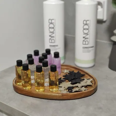 Nordic Style Home, 80m2, 2 Bedroom, Wi-fi, Sauna, Free Parking Daire *