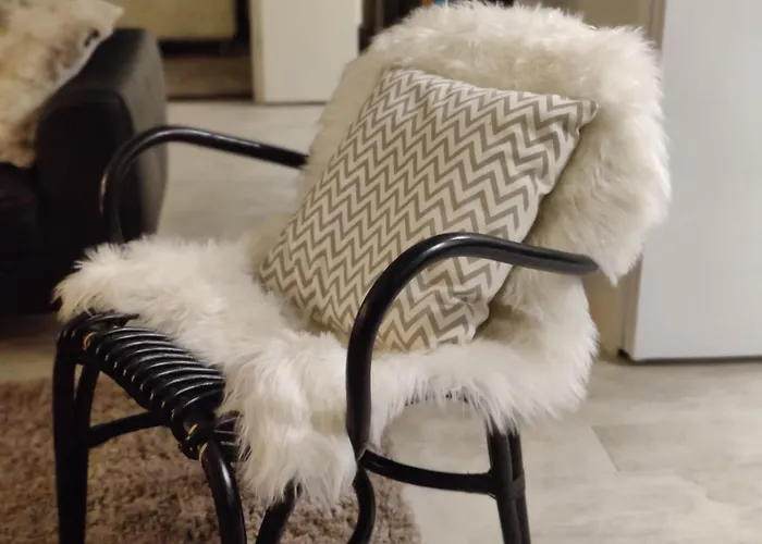 Nordic Style Home, 80m2, 2 Bedroom, Wi-fi, Sauna, Free Parking *